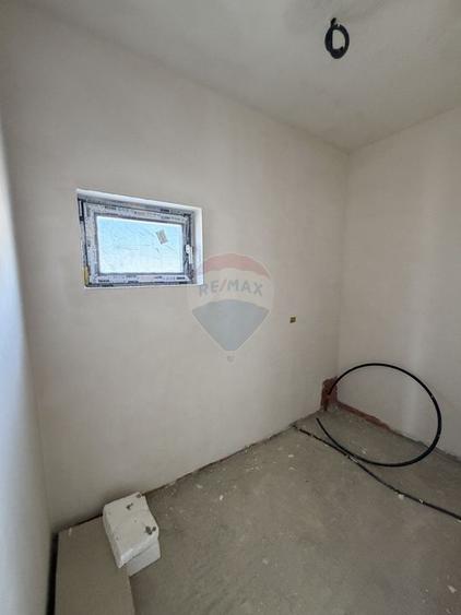 Casă cu 4 camere Campineanca