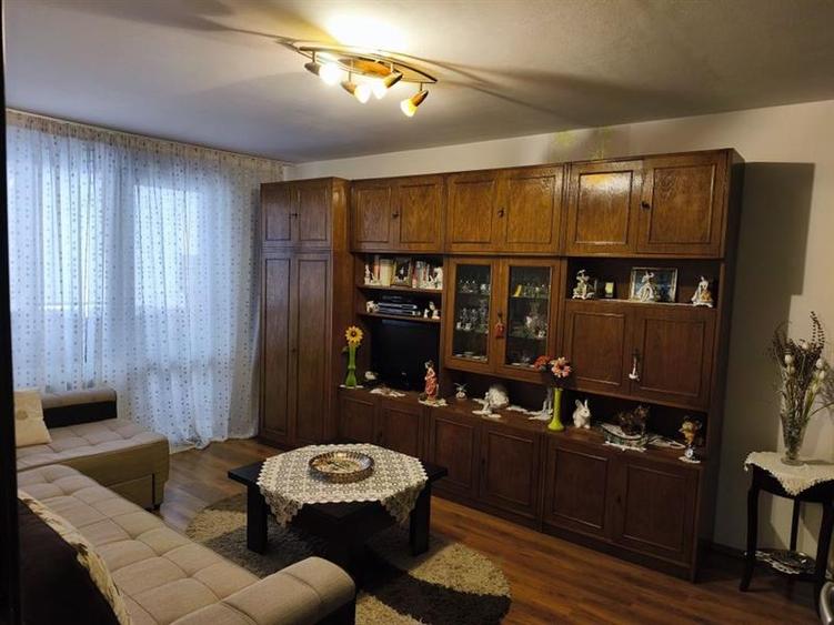 Apartament 2 camere decomandat, zona Uzina 2, Brasov
