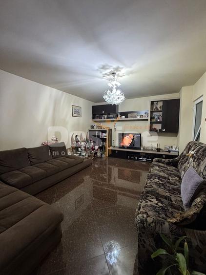 Apartament 4 camere decomandat, complet mobilat | 92 mp | Etaj 4/4 |