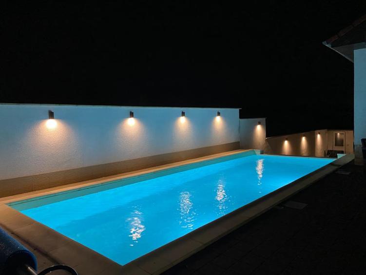 CASA INDIVIDUALA 6 CAMERE, 220 MP, CU PISCINA, CIUGUD