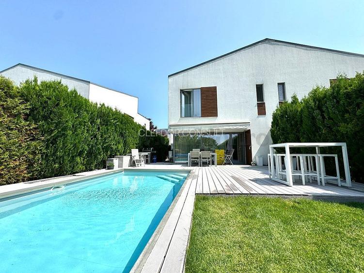 Vilă cu Piscina in Tunari - 2