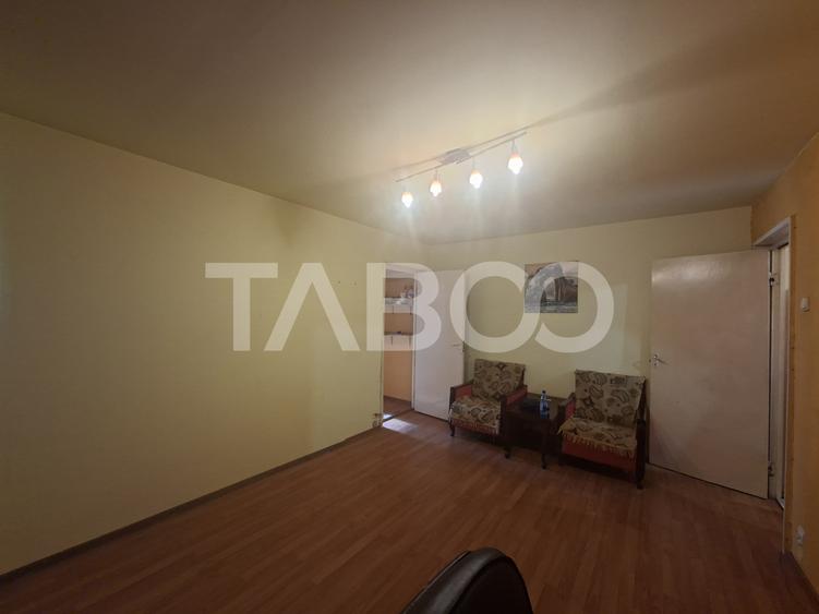 Apartament de vanzare 2 camere si pivnita parter inalt Rahovei Sibiu