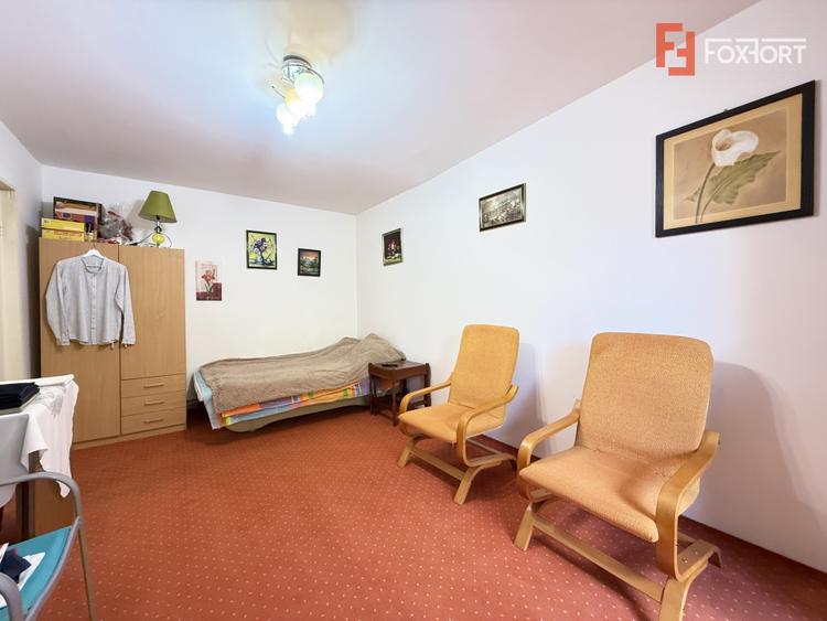 Apartament cu 3 camere, la etajul 1, de vanzare in zona Lipovei