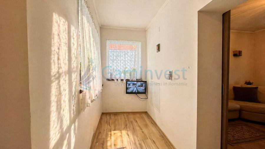 Casa cu 4 camere de vanzare in Oradea, zona Dragos Voda
