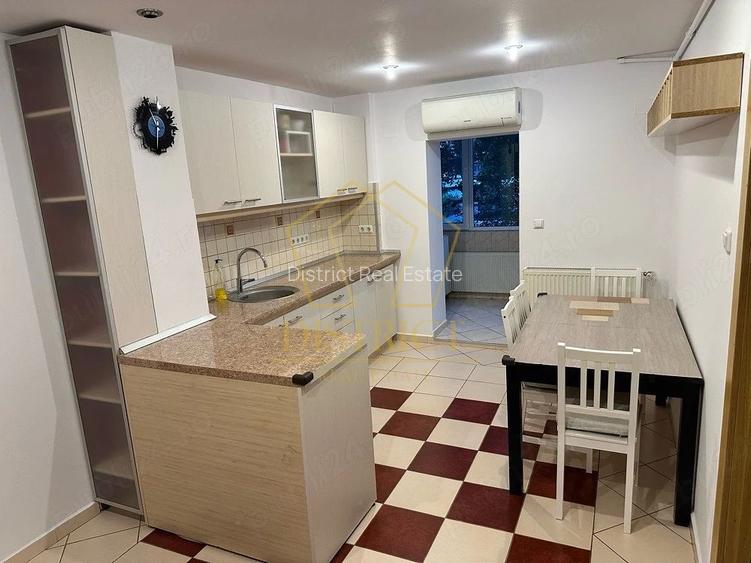 Apartament cu 3 camere, decomandat, etaj 1- Calea Girocului - 6