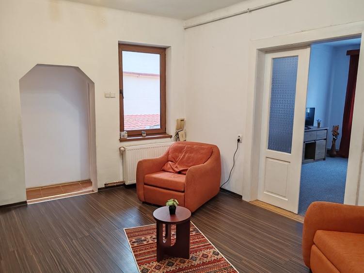 Casa 4 camere libera la vanzare zona Schei