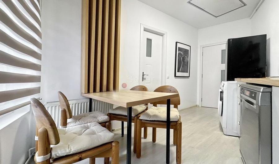 Zona Centrala Mobilier Inclus