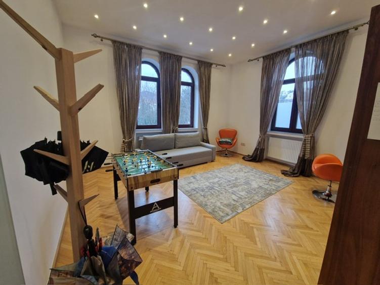 Birou de Inchiriat In Centrul Istoric