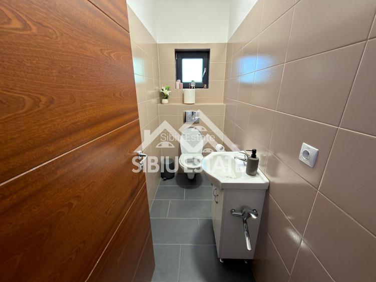 Spatiu comercial/birouri, zona buna, circulata, cladire moderna - 9