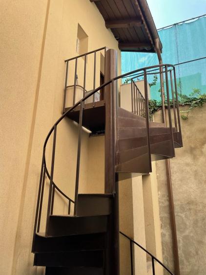 Studio mobilat,renovat, zona vile - foarte linistita, etaj 1, langa Cismigiu