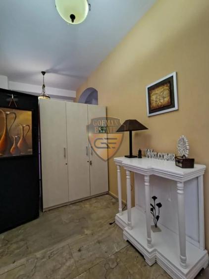 3 Camere, Faleza Nord, etaj 2/3 in Vila
