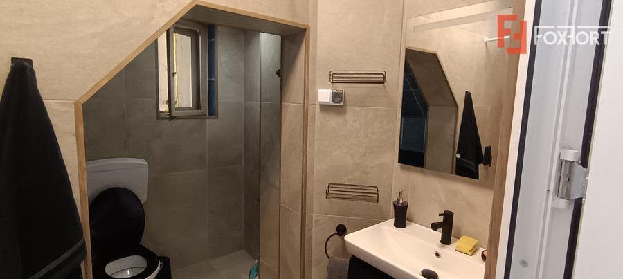 Apartament cu 2 camere la curte comuna + teren - zona Arad