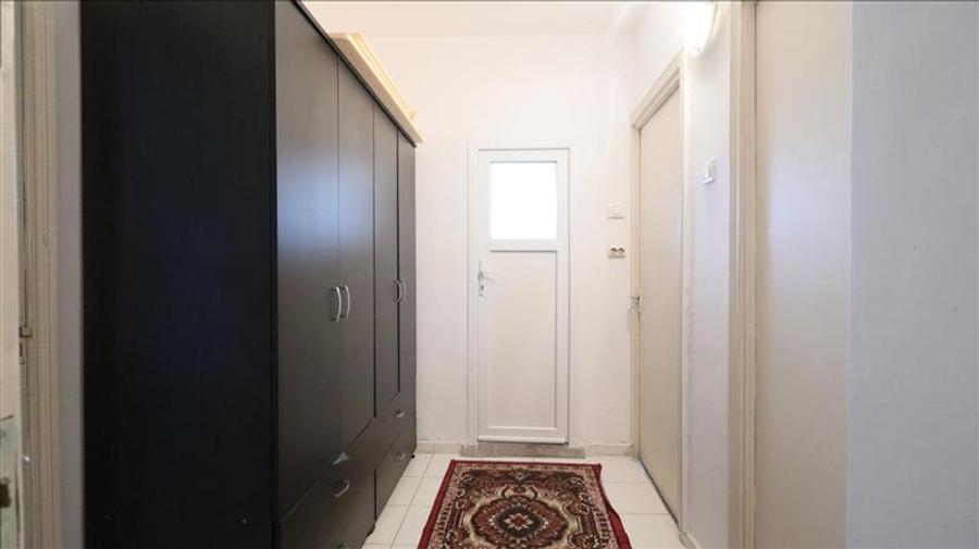 Apartament de 3 camere decomandat, etaj 3, 2 bai - Pacurari