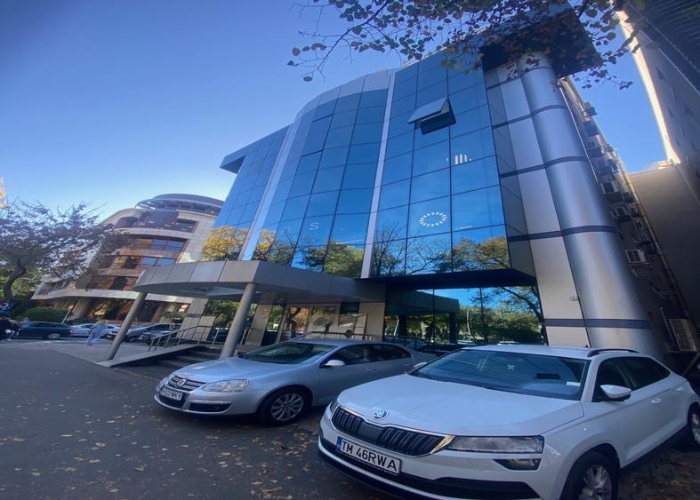 Spatiu comercial de inchiriat in Aviatorilor 45
