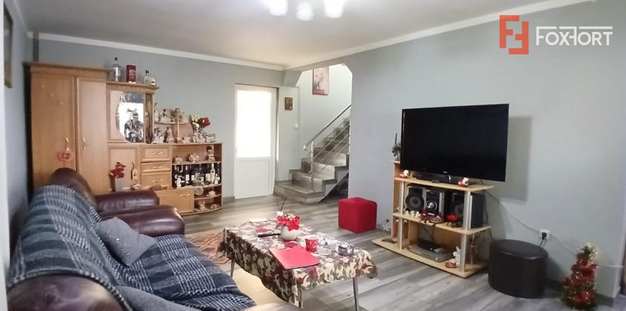 Casa individuala cu 5 camere P+M in Sanmihaiu Roman