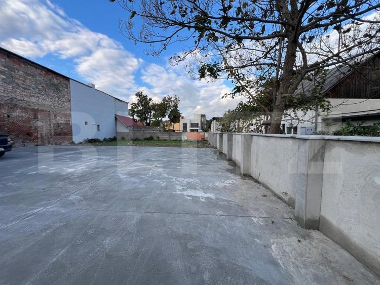 Spațiu Comercial – Central, Strada Iuliu Maniu