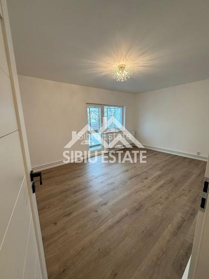 Locație excelentă! Apartament 3 camere renovat, etaj 1, Sibiu - 28