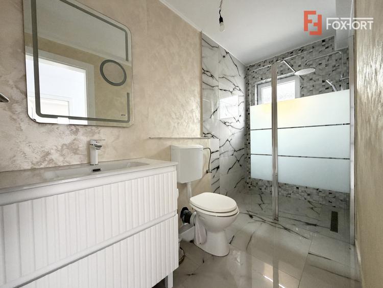 Duplex cu 5 camere, despartit prin camera tehnica, teren de 365 mp - Sanandrei