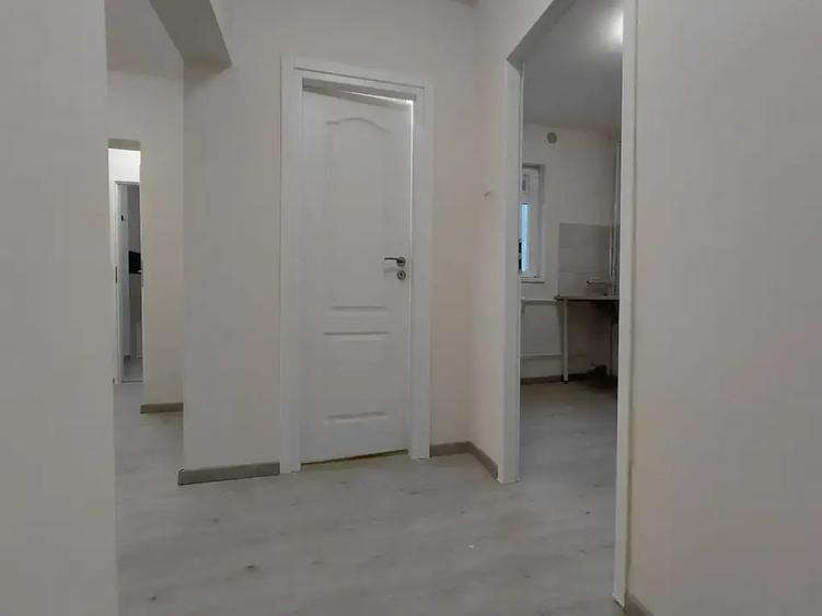 Apartament 3 camere renovat, Bloc reabilitat, Vedere liberă