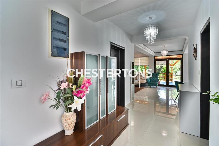 Vanzare Casa P+1+M/Curte 823 MP/Construtie impecabila/compartimentare deosebita
