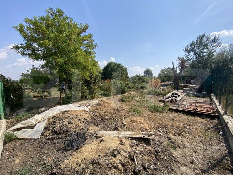 Teren 800 mp, fundatie 125 mp, 20 m deschidere, toate utilitatile, Livezi