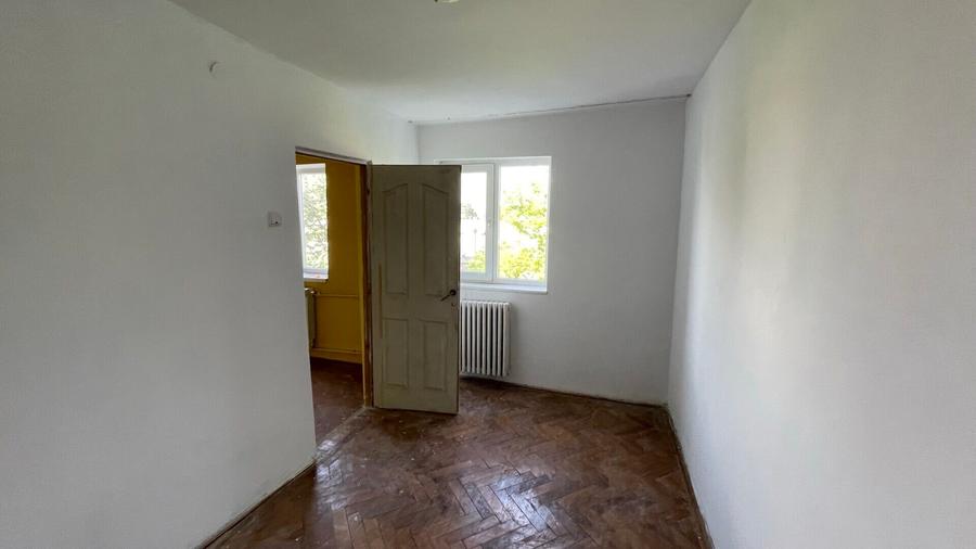 Vand apartament 2 camere, Tulcea