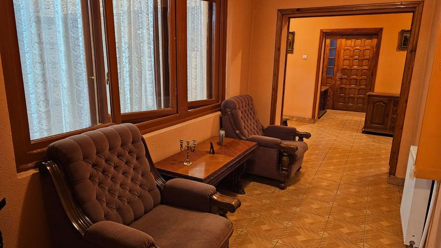 DEMOCRATIEI-Value Center-casa 259 mp , ter 532mp - 235000 euro