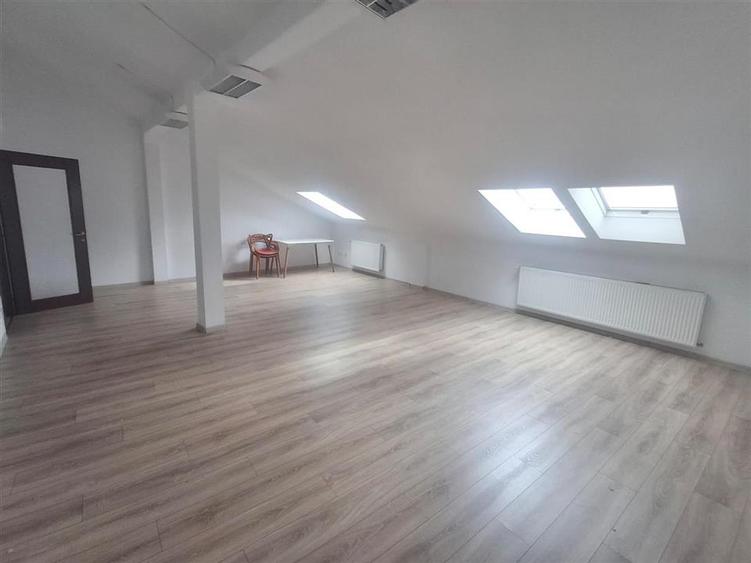 Spatiu birouri 90mp zona Parcul Sub Arini