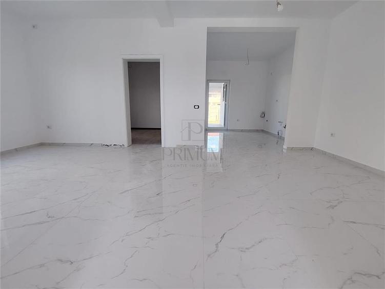 Duplex 3 camere - teren generos - compartimentare excelenta