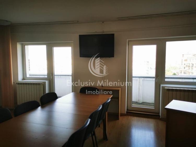 Spatiu birou Unirii /Zepter / Alba Iulia 3 Camere 100 mp