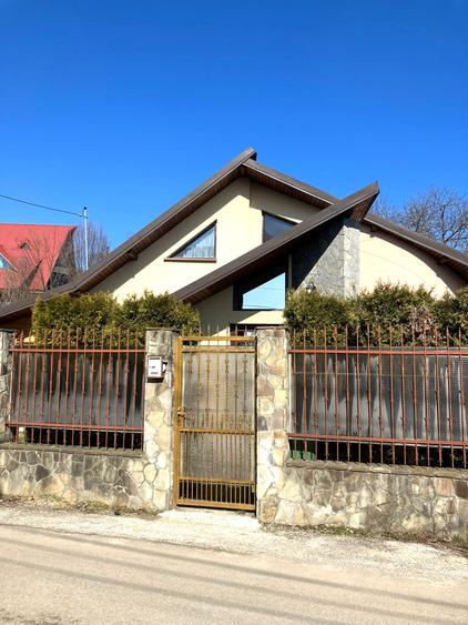 Casa cocheta in Breaza-circa 90 minute distanta de Bucuresti