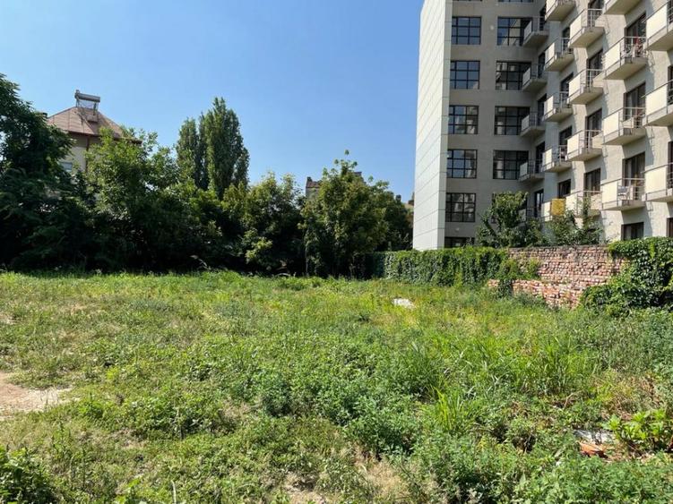 Teren constructii zona Piata Victoriei