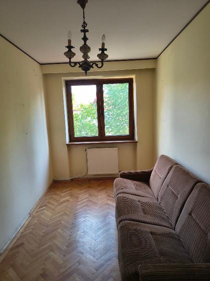 Proprietar vand apartament cu 4 camere Baia Mare, str. Iuliu Maniu