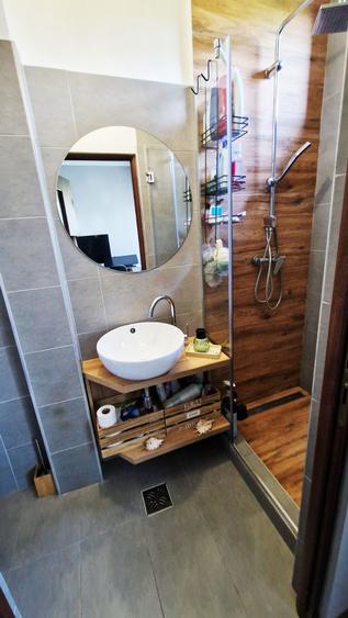 Apartament 3 camere parter zona centrala