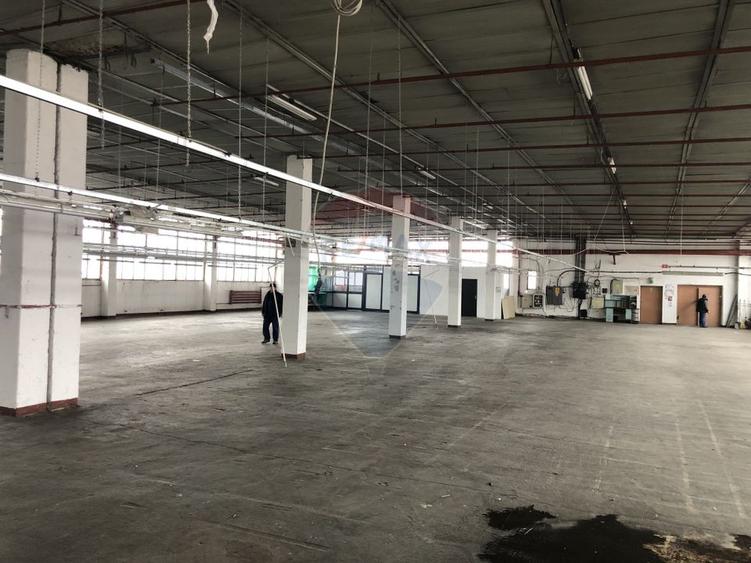Spațiu industrial de inchiriat, 1218 mp, zona aeroportului, la etaj