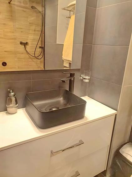 Luxury Villa Apartment in Central Constanța: 3 Rooms, 2 Baths, Parking