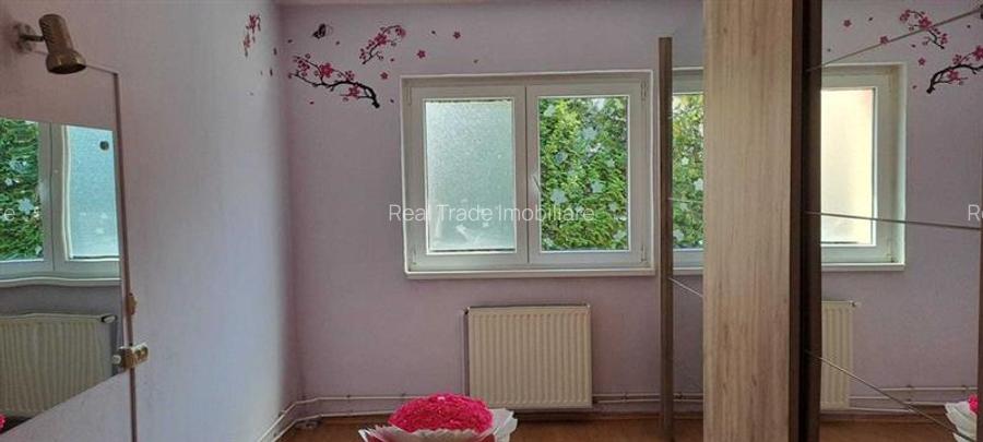 Apartament 3 camere decomandat etajul 1 Astra