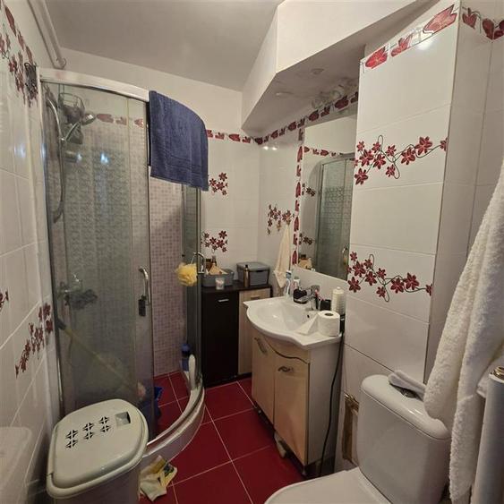 Apartament 2 camere parter inalt Amanetu Piciu