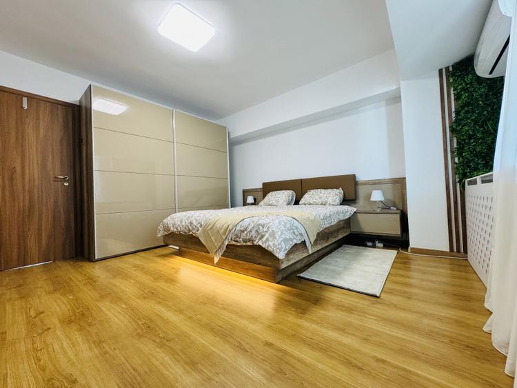 Apartament frumos amenajat cu 4 camere in Decebal-Metrou Muncii