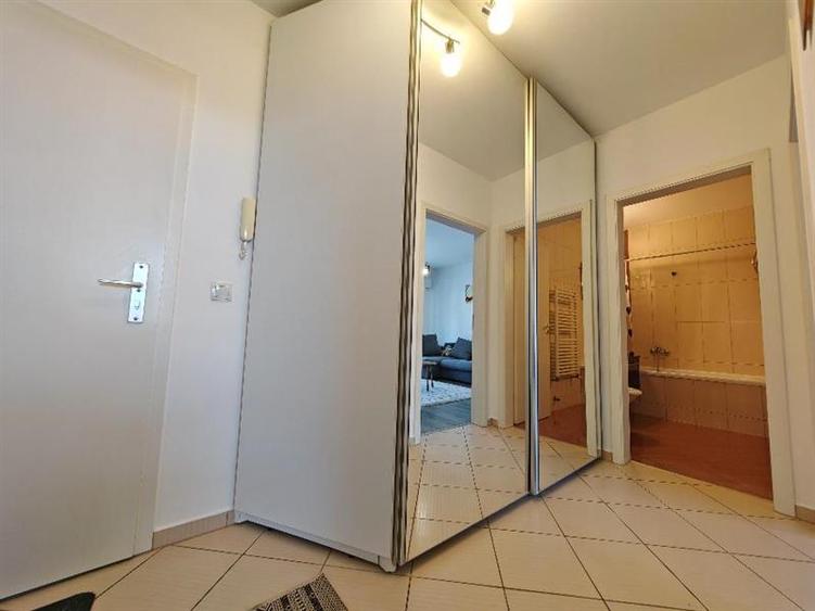 Inchiriem Apartament 2 Camere, Modern, Decomandat, Avantgarden 3