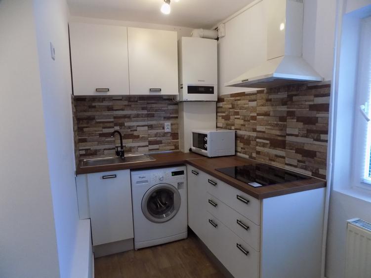 Apartament 1 camera, BALCON, centrala proprie , deosebit Complex Studentesc