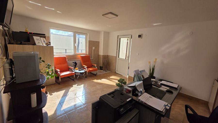 Clădire Comercială + Apartamente | 390 mp | Drumul European |
