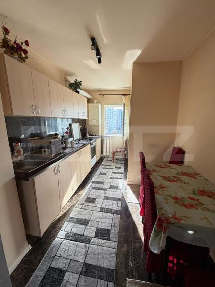 Apartament 4 camere decomandate, 82 mp, lift nou, zona Flora Mănăștur