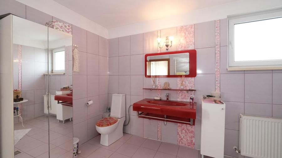 Vanzare vila noua, mobilata P+1+Pod Cornetu si 500 mp teren cu toate utilitatile
