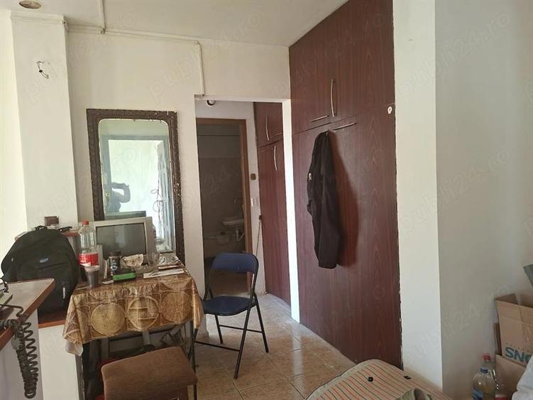 Apartament 2 camere decomandate cartier Rovine