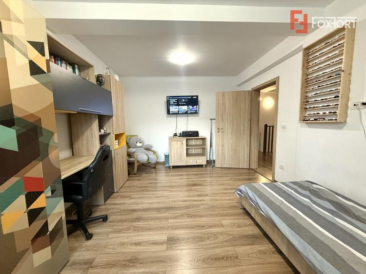 COMISION 0% Duplex cu 4 camere, 2 bai + mansarda de 42 mp, in cartier Europa