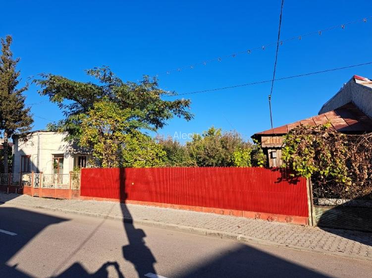 Oportunitate dezvoltare/constructie  2 proprietati Casa+teren 2200 m2,zona buna, - 2