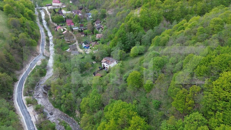 Cabana de poveste în Râmeț | 2000 mp teren + râu pe proprietate | ideală pent - 16