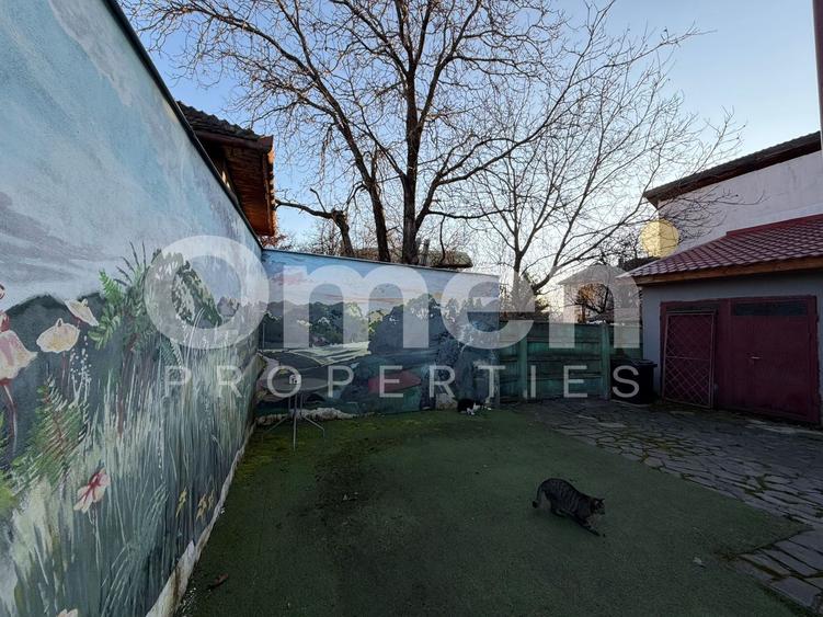 Casa individuala cu curte disponibila pentru vanzare, situata in zona centrala