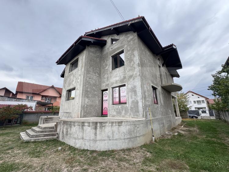 Casă 450 mp, zona Sisesti